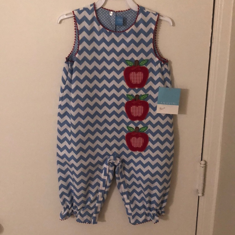 NWT Anavini 18 month girls jumper with apples.